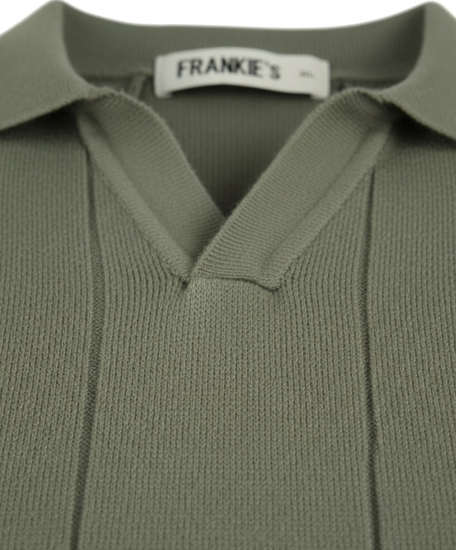 Buttonless knitwear polo short sleeve khaki green