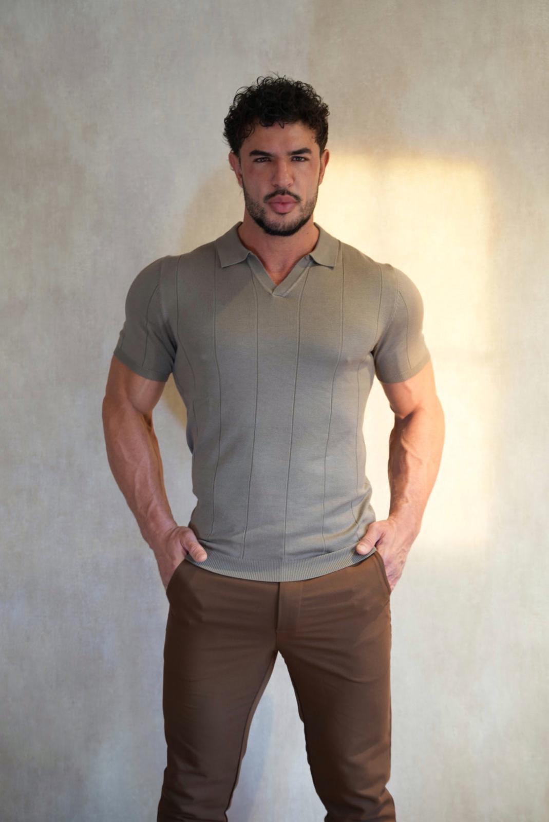 Buttonless knitwear polo short sleeve khaki green